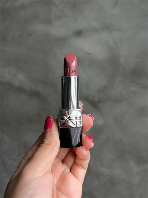 reviews of 996 Eccentric, a Dior Rouge Dior @ blushgarden